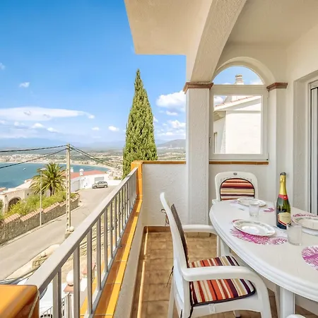 Apartment Pretty With Balcony *