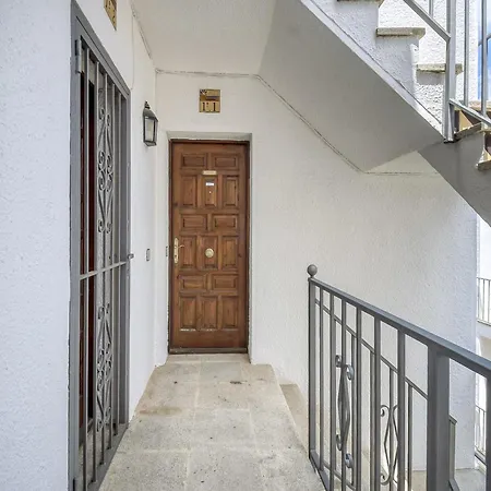 Apartment Pretty With Balcony Roses